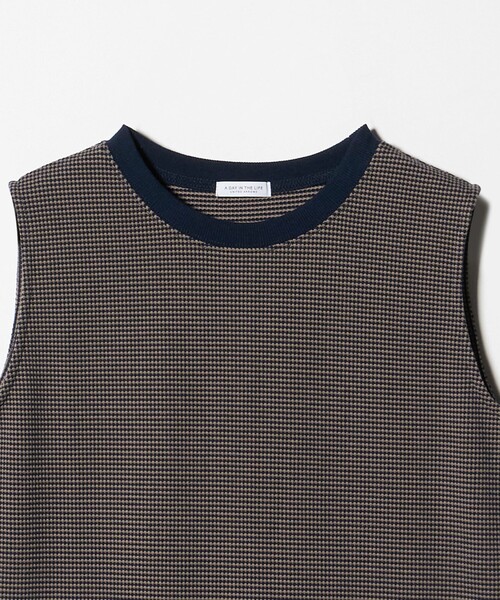 A DAY IN THE LIFE UNITED ARROWS（アデイインザライフユナイテッドアローズ）の「ワッフルボーダー ノースリーブワンピース ＜A DAY IN THE LIFE＞（ワンピース・レディース・グレー系/ケリーグリーン/オレンジ/ネイビー/ブラック/ダークブラウン・FREE）」の19枚目の写真