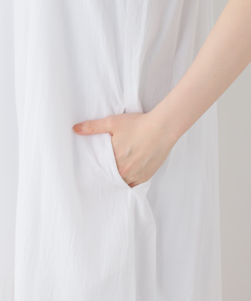 normment(ノーメント)の「normment/ノーメント MANNY LACE CAMI DRESS S26S-2245(ワンピース・レディース・ホワイト/レッド・FREE)」の6枚目の写真