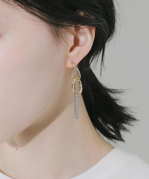 SMELLY(スメリー)の「メタルオーバルリンクチェーンピアス(ピアス(両耳用)・レディース・ゴールド系その他・-)」の1枚目の写真