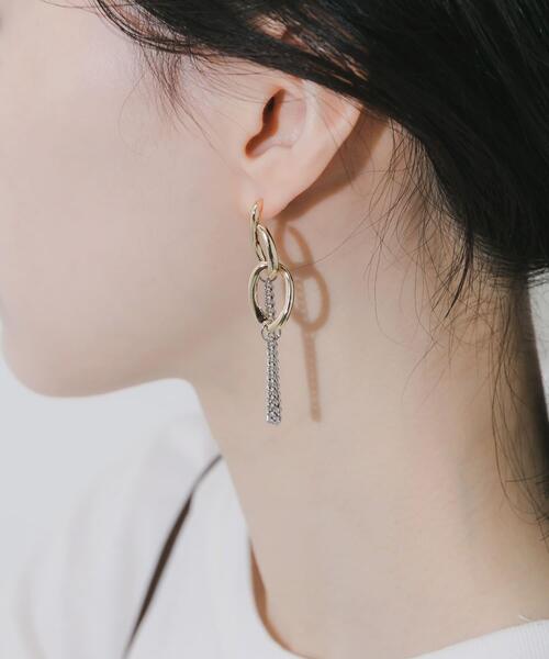SMELLY(スメリー)の「メタルオーバルリンクチェーンピアス(ピアス(両耳用)・レディース・ゴールド系その他・-)」の2枚目の写真