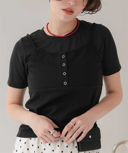 titivate(ティティベイト)の「キャミソールトップスドッキングTシャツ(Tシャツ/カットソー・レディース・ブラック/グレー/ベージュ・L/M)」の4枚目の写真