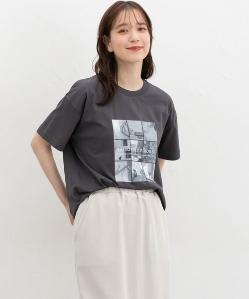 Honeys(ハニーズ)の「【ハニさら・接触冷感・UVカット・遮熱】フォトプリントTシャツ(Tシャツ/カットソー・レディース・オフホワイト/モカ/レッド/スミクロ/オレンジ・L/LL/M/S)」の13枚目の写真
