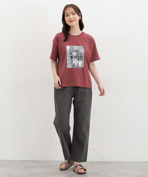 Honeys(ハニーズ)の「【ハニさら・接触冷感・UVカット・遮熱】フォトプリントTシャツ(Tシャツ/カットソー・レディース・オフホワイト/モカ/レッド/スミクロ/オレンジ・L/LL/M/S)」の14枚目の写真