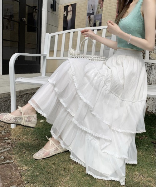 &soiree(アンドソワレ)の「裾レースティアードフリルスカート(スカート・レディース・ホワイト・FREE)」の4枚目の写真