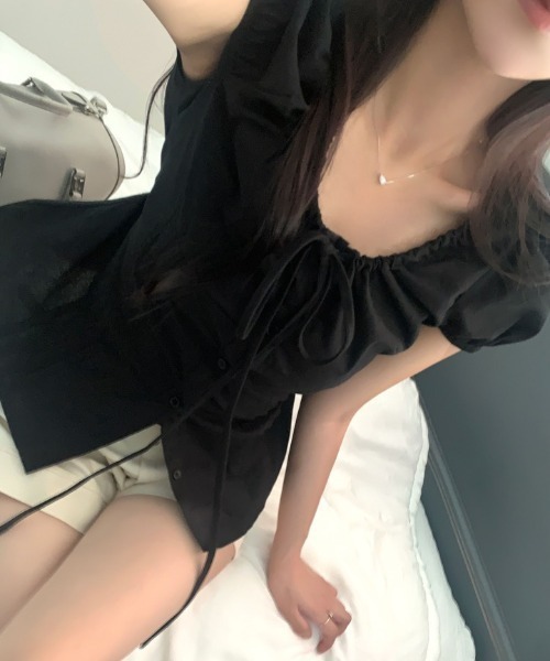 AVYL(アヴィル)の「フロントリボン ブラウス(Tシャツ/カットソー・レディース・ホワイト/ブラック・M)」の7枚目の写真