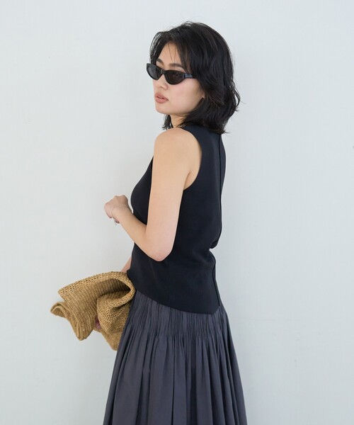 Rouge vif(ルージュヴィフ)の「総針編みノースリーブニット/サマーニット/夏服/オフィス(ニット/セーター・レディース・ダークブラウン/ベージュ/ブラック・フリー)」の10枚目の写真