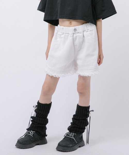 URBAN CHERRY(アーバンチェリー)の「フリンジショートパンツ(その他パンツ・キッズ・ホワイト/ブラック・110cm/120cm/130cm)」の1枚目の写真