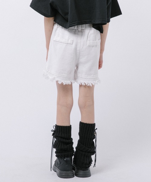 URBAN CHERRY(アーバンチェリー)の「フリンジショートパンツ(その他パンツ・キッズ・ホワイト/ブラック・110cm/120cm/130cm)」の5枚目の写真