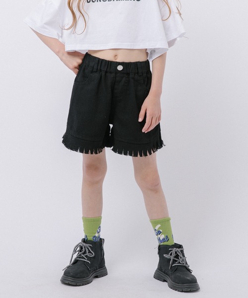 URBAN CHERRY(アーバンチェリー)の「フリンジショートパンツ(その他パンツ・キッズ・ホワイト/ブラック・110cm/120cm/130cm)」の3枚目の写真