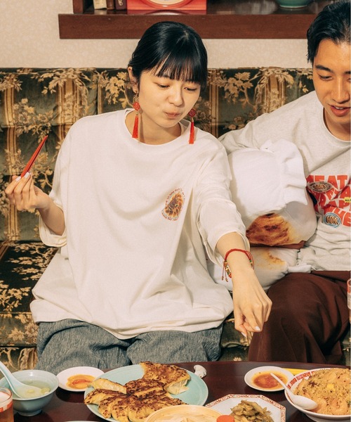 niko and...(ニコアンド)の「【今夜も餃子とブギーバック2】LOVE Tシャツ(Tシャツ/カットソー・レディース・グリーン/その他2/その他1/ライトグレー/チャコール・LARGE/MEDIUM)」の9枚目の写真
