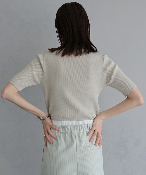 &g'aime(アンジェム)の「【&g'aime 】ラメリブハーフスリーブニット Glitter Ribbed Half-Sleeve Knit(ニット/セーター・レディース・アイボリー/ブラウン/ブラック・FREE)」の9枚目の写真