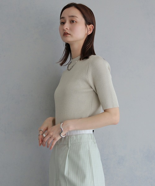 &g'aime(アンジェム)の「【&g'aime 】ラメリブハーフスリーブニット Glitter Ribbed Half-Sleeve Knit(ニット/セーター・レディース・アイボリー/ブラウン/ブラック・FREE)」の8枚目の写真
