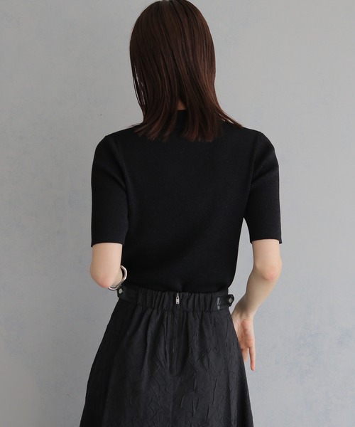 &g'aime(アンジェム)の「【&g'aime 】ラメリブハーフスリーブニット Glitter Ribbed Half-Sleeve Knit(ニット/セーター・レディース・アイボリー/ブラウン/ブラック・FREE)」の20枚目の写真