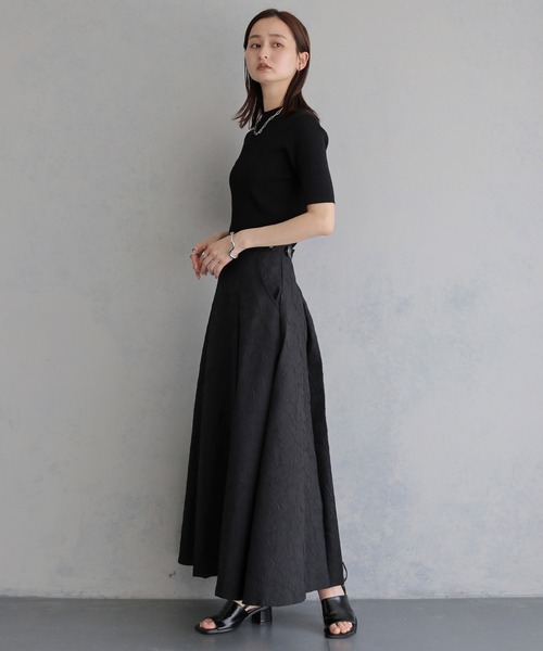 &g'aime(アンジェム)の「【&g'aime 】ラメリブハーフスリーブニット Glitter Ribbed Half-Sleeve Knit(ニット/セーター・レディース・アイボリー/ブラウン/ブラック・FREE)」の22枚目の写真