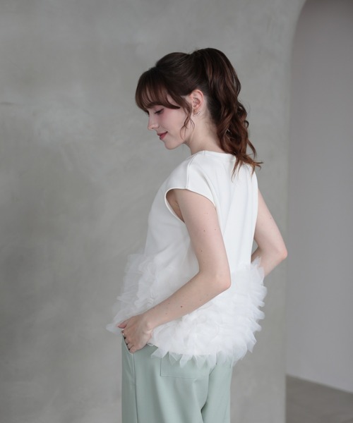 M y u(ミュー)の「裾FLOWERチュールTee (フレンチ袖)(Tシャツ/カットソー・レディース・PINK/BLACK/WHITE・ML)」の5枚目の写真