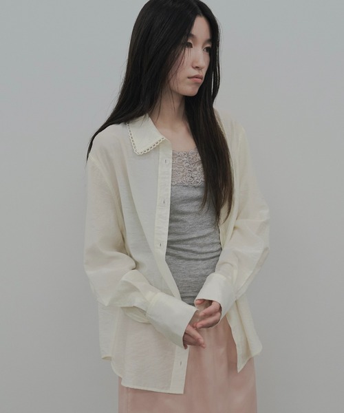 FEKETE(フェケテ)の「mulch-way scarf shirt / スカーフ付きマルチWAYシャツブラウス(シャツ/ブラウス・レディース・オフホワイト/サックスブルー/ミント・SMALL/LARGE/MEDIUM)」の1枚目の写真