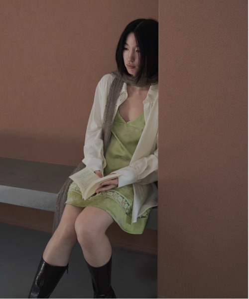FEKETE(フェケテ)の「mulch-way scarf shirt / スカーフ付きマルチWAYシャツブラウス(シャツ/ブラウス・レディース・オフホワイト/サックスブルー/ミント・SMALL/LARGE/MEDIUM)」の12枚目の写真