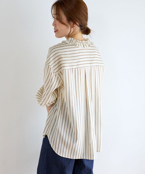 le.coeur blanc(ルクールブラン)の「フリルカラーストライプブラウス(シャツ/ブラウス・レディース・ホワイト系その他2/ベージュ系その他2・38)」の13枚目の写真