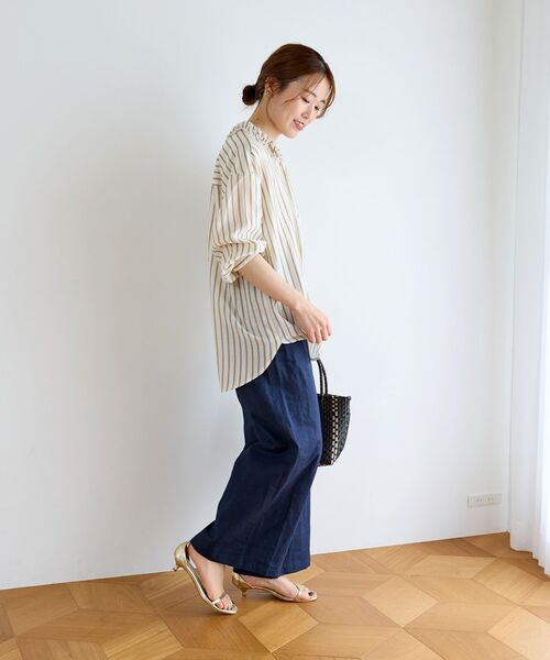 le.coeur blanc(ルクールブラン)の「フリルカラーストライプブラウス(シャツ/ブラウス・レディース・ホワイト系その他2/ベージュ系その他2・38)」の7枚目の写真