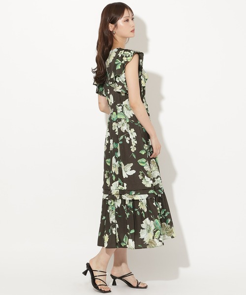 AND COUTURE(アンドクチュール)の「リネンライクフラワープリントワンピース(ワンピース・レディース・ブラウン系その他/ホワイト系その他/ブルー系その他・FREE)」の10枚目の写真