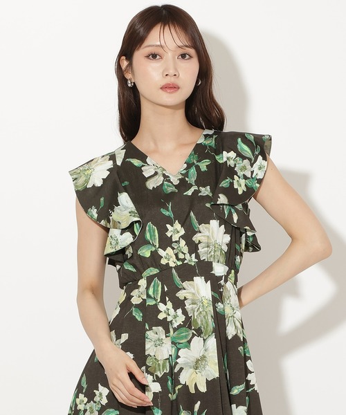 AND COUTURE(アンドクチュール)の「リネンライクフラワープリントワンピース(ワンピース・レディース・ブラウン系その他/ホワイト系その他/ブルー系その他・FREE)」の12枚目の写真