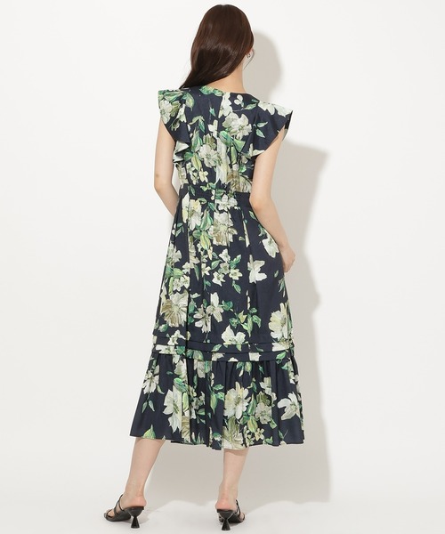 AND COUTURE(アンドクチュール)の「リネンライクフラワープリントワンピース(ワンピース・レディース・ブラウン系その他/ホワイト系その他/ブルー系その他・FREE)」の17枚目の写真