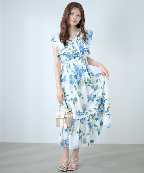 AND COUTURE(アンドクチュール)の「リネンライクフラワープリントワンピース(ワンピース・レディース・ブラウン系その他/ホワイト系その他/ブルー系その他・FREE)」の22枚目の写真
