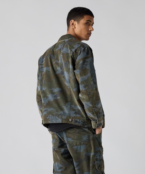 Levi's(リーバイス)の「Levi's/リーバイス TYPEⅢ リラックスフィット トラッカージャケット(デニムジャケット・メンズ・カーキ・S/XL/L/M)」の3枚目の写真