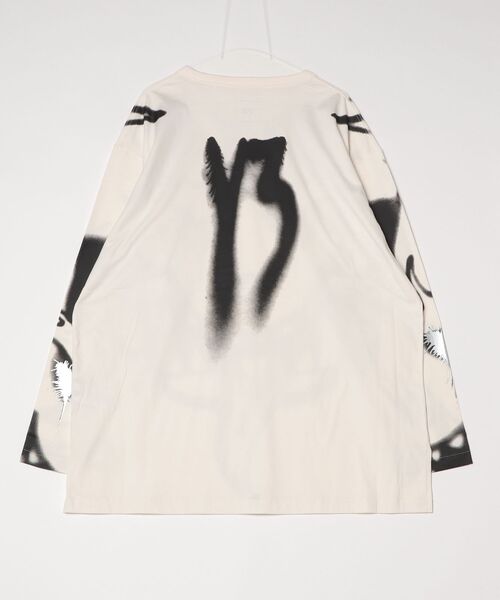 Y-3(ワイスリー)の「Y-3 CHITO GRAPHIC LONG SLEEVE TEE(Tシャツ/カットソー・メンズ・ホワイト系その他・X-LARGE/XX-LARGE/XX-SMALL/X-SMALL/SMALL/MEDIUM/LARGE)」の2枚目の写真