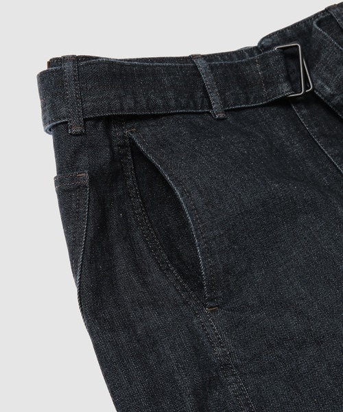 LEMAIRE(ルメール)の「TWISTED BELTED PANTS(その他パンツ・メンズ・ブルー・M/S)」の5枚目の写真