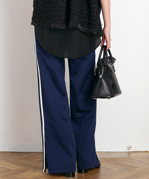 adidas(アディダス)の「【adidas/アディダス】FIREBIRD LOOSE TRACK PANTS(その他パンツ・レディース・ネイビー・36/38)」の3枚目の写真