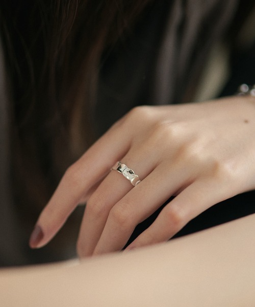 LAULEN(ローレン)の「adjustable design motif ring /アジャスタブルデザインモチーフリング(リング・レディース・A/C/B・FREE)」の2枚目の写真