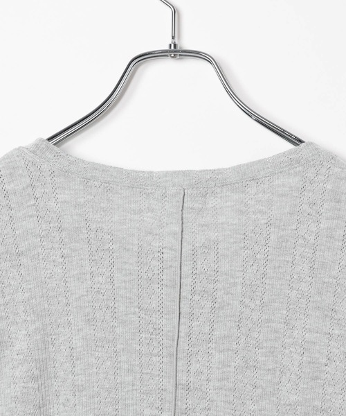 LEPSIM(レプシィム)の「アイレットリブ袖切り替えプルオーバー 1063237(Tシャツ/カットソー・レディース・ライトグレー/ブラック/アイボリー・FREE)」の19枚目の写真