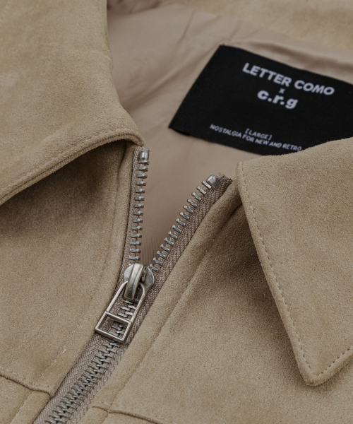 LETTERCOMO(レテルコモ)の「ユーティリティカラー スウェードブルゾン サンド(ライダースジャケット・レディース・サンドベージュ・MEDIUM/LARGE/X-LARGE)」の3枚目の写真