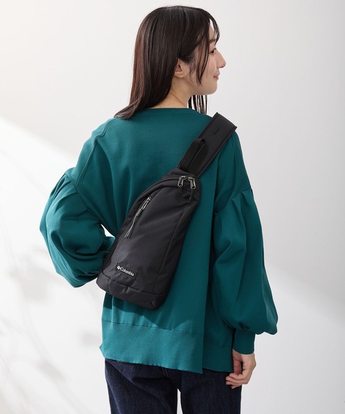 Columbia（コロンビア）の「撥水　ミニボディバッグ　Columbia（ボディバッグ/ウエストポーチ・レディース・ブラック/カーキ/アイボリー・FREE）」の4枚目の写真
