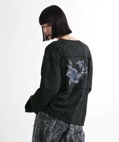 HARE(ハレ)の「ピグメントバックプリントヘンリーネックカット(HARE)(Tシャツ/カットソー・メンズ・ブラウン/グレー/ブラック・FREE)」の2枚目の写真