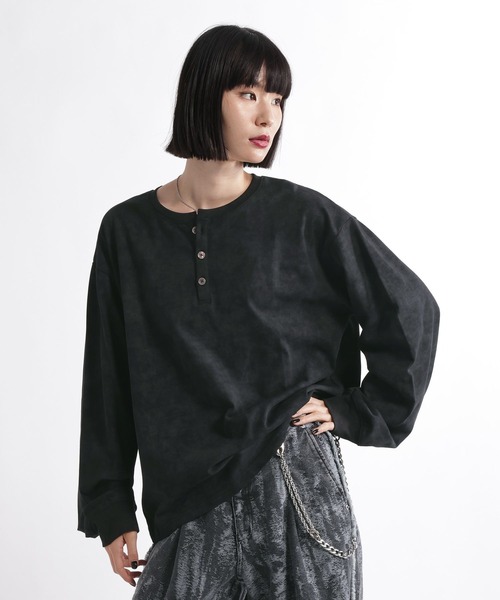 HARE(ハレ)の「ピグメントバックプリントヘンリーネックカット(HARE)(Tシャツ/カットソー・メンズ・ブラウン/グレー/ブラック・FREE)」の16枚目の写真