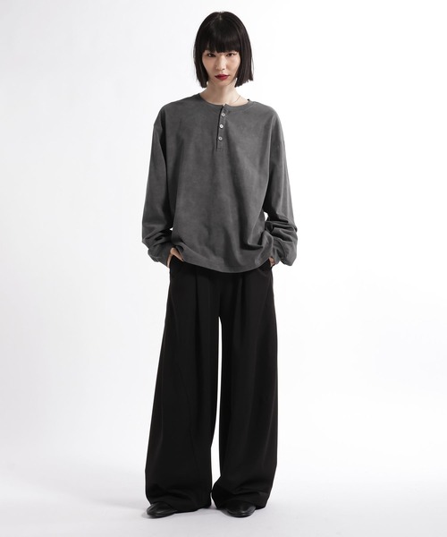 HARE(ハレ)の「ピグメントバックプリントヘンリーネックカット(HARE)(Tシャツ/カットソー・メンズ・ブラウン/グレー/ブラック・FREE)」の7枚目の写真
