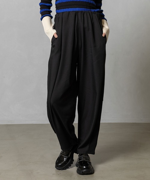 MARECHAL TERRE(マルシャルテル)の「コンビネーションタックギャザーパンツ(その他パンツ・レディース・ベージュ/チャコールグレー/カーキ/ブラック・MEDIUM)」の2枚目の写真