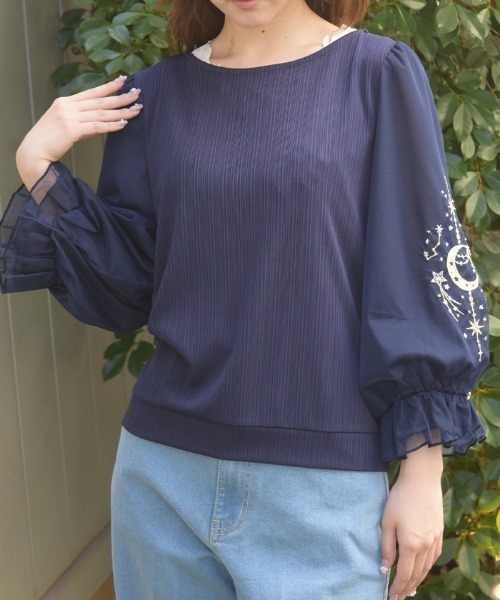 axes femme（アクシーズファム）の「メテオール刺繍袖プルオーバー（Tシャツ/カットソー・レディース・ネイビー/ブラック/ホワイト・FREE）」の3枚目の写真