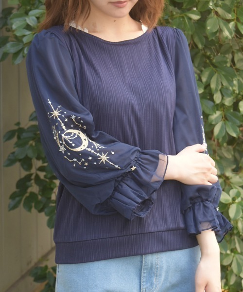 axes femme（アクシーズファム）の「メテオール刺繍袖プルオーバー（Tシャツ/カットソー・レディース・ネイビー/ブラック/ホワイト・FREE）」の8枚目の写真