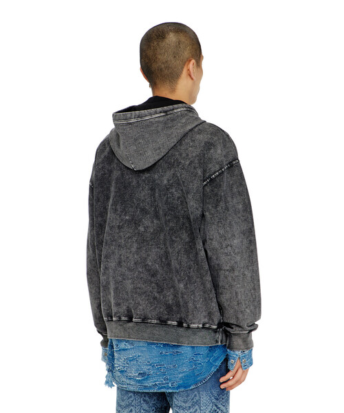 DIESEL(ディーゼル)の「メンズ プルオーバーパーカー S-BOXT-HOOD-TUK(スウェット・メンズ・グレー・SMALL/LARGE/MEDIUM/X-SMALL/X-LARGE)」の4枚目の写真