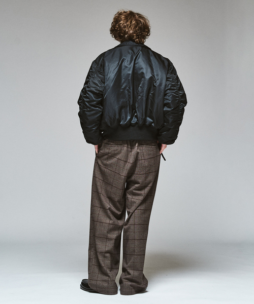 417 EDIFICE(フォーワンセブンエディフィス)の「Valley Apparel 417別注 CWU-45/P FLIGHT JACKET(ミリタリージャケット・メンズ・チャコールグレー/ブラック・MEDIUM/X-LARGE/LARGE)」の9枚目の写真