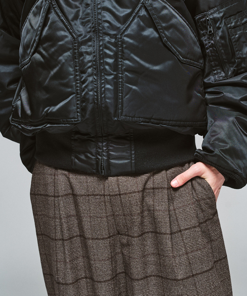 417 EDIFICE(フォーワンセブンエディフィス)の「Valley Apparel 417別注 CWU-45/P FLIGHT JACKET(ミリタリージャケット・メンズ・チャコールグレー/ブラック・MEDIUM/X-LARGE/LARGE)」の15枚目の写真