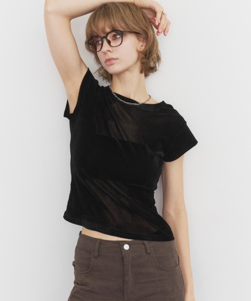 Rohwel(ローウェル)の「Velour Short Sleeve Top / ベロアショートスリーブトップス(Tシャツ/カットソー・レディース・ホワイト/ブラック/ブラウン・FREE)」の2枚目の写真