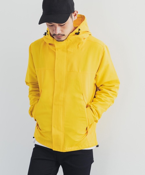 Rocky Monroe(ロッキーモンロー)の「タスラン加工 マウンテンパーカー 切替 ナイロンジャケット(マウンテンパーカー)」|イエロー