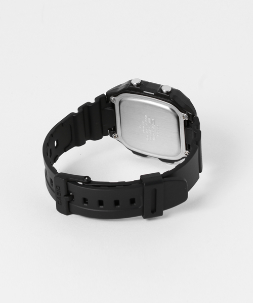 CASIO（カシオ）の「CASIO カシオ / スタンダード デジタルウォッチ ラバーベルト 100M防水 腕時計 クォーツ ラバーベルト // AE-1200WH-1A AE-1200WH-1B（デジタル腕時計・メンズ・ブラック×ゴールド/ブラック×シルバー/ブラック×ブラック・FREE）」の8枚目の写真