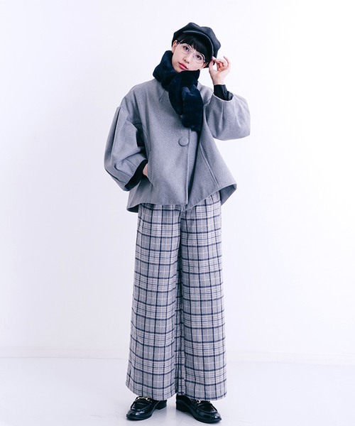 MERLOT（メルロー）の「ファー差し込みスヌード585-1437（ストール/ショール・レディース・ベージュ/アイボリー/グレー/ネイビー/ライトベージュ・FREE）」の9枚目の写真