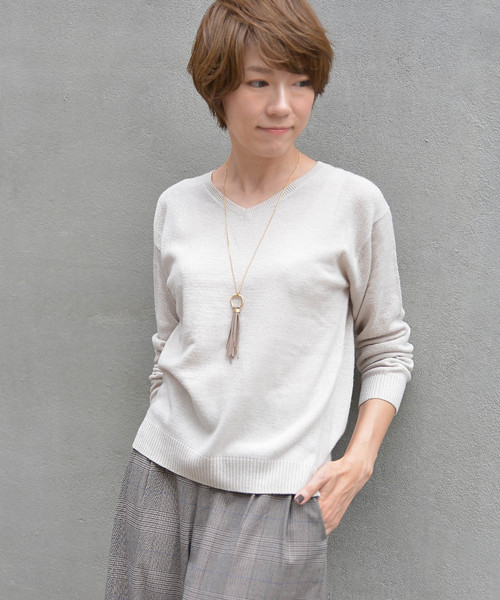 un dix cors（アンディコール）の「カシミヤ混Vネックニット（ニット/セーター・レディース・ライトブルー/ベージュ/ピンク/イエロー/グリーン/ラベンダー/ライトベージュ/ブルー・ﾌﾘ-）」の2枚目の写真
