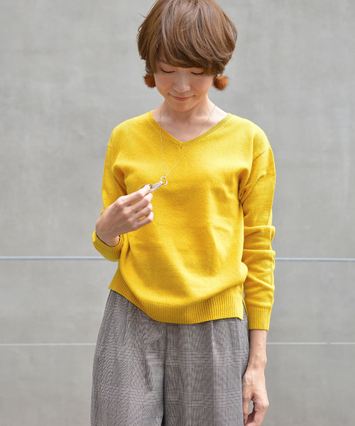 un dix cors（アンディコール）の「カシミヤ混Vネックニット（ニット/セーター・レディース・ライトブルー/ベージュ/ピンク/イエロー/グリーン/ラベンダー/ライトベージュ/ブルー・ﾌﾘ-）」の7枚目の写真